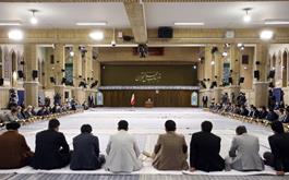 رهبر انقلاب اسلامی در محفل نورانی انس با قرآن: هنر مقدس تلاوت باید در خدمت ذکر و دعوت به خداوند و افزایش ایمان شنوندگان باشد